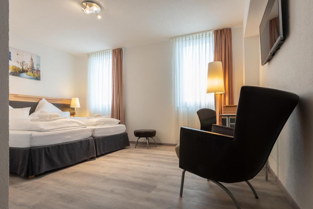 Hotel In Laisen Reutlingen Zewnętrze zdjęcie